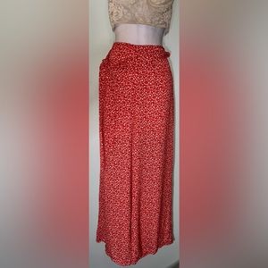 🤩🎈💋Red Floral Nantucket Style Pants💋🎈🤩